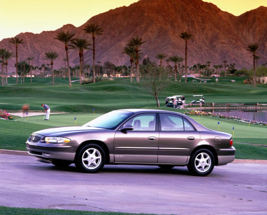  Buick Regal 1998 года  (фото 1 из 17)